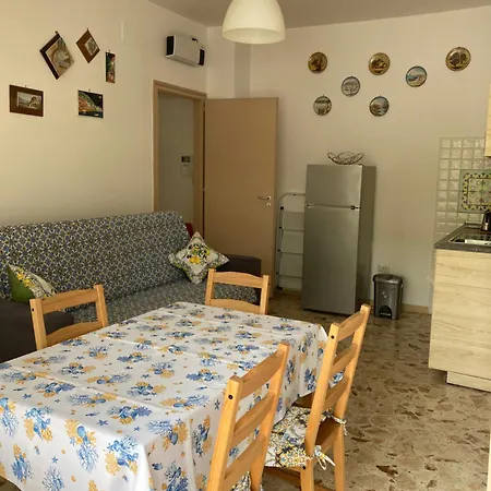Casa Brezza Di Maestrale דירה