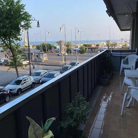 Lägenhet Casa Brezza Di Maestrale